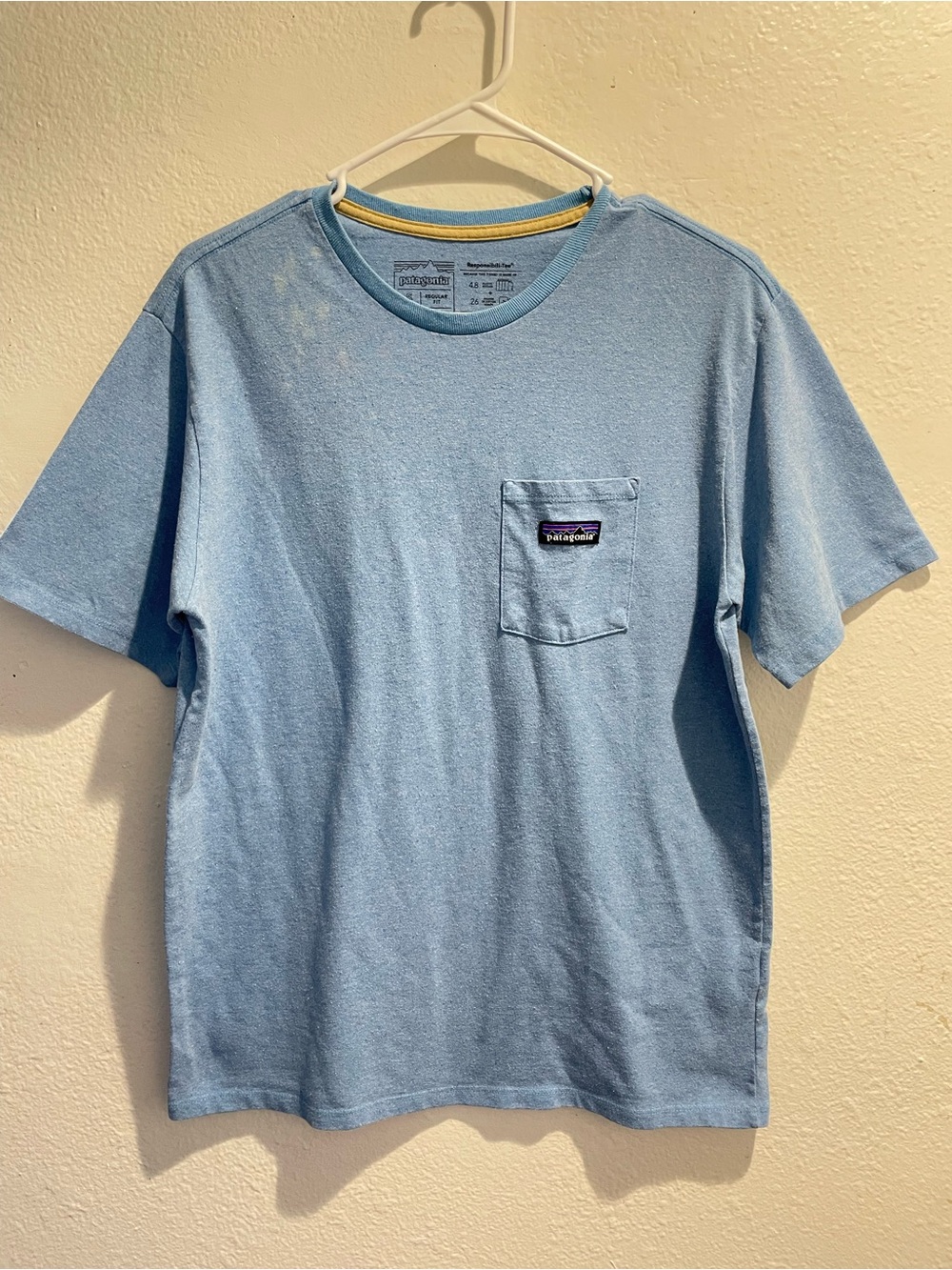 Patagonia Men’s Responsibili-Tee Short Sleeve Pocket T Shirt Light Blue Heather